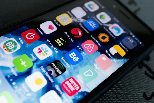 Pourquoi préférer la réparation de smartphones au remplacement